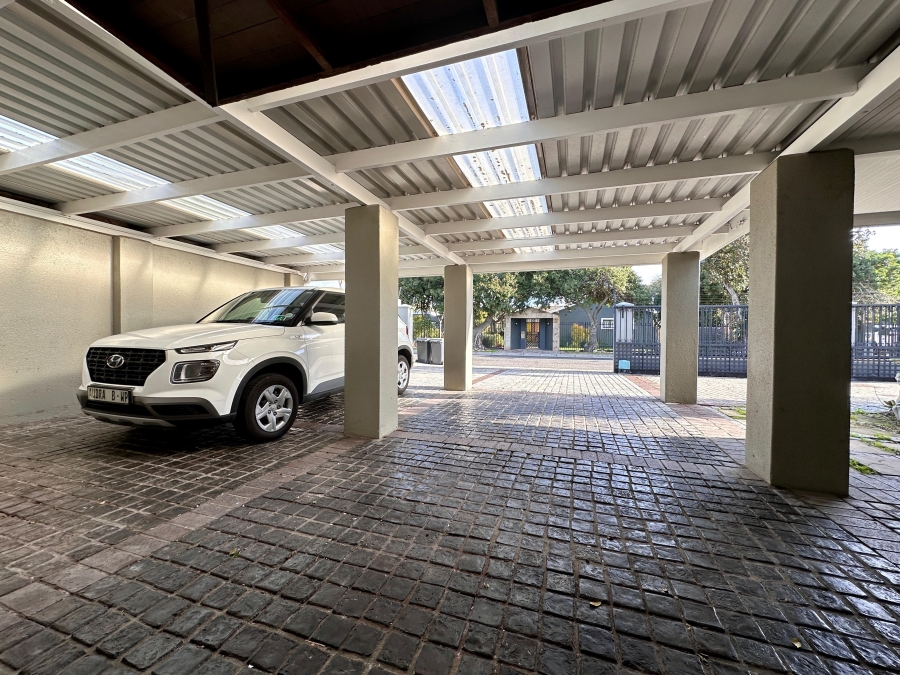 5 Bedroom Property for Sale in Milnerton Central Western Cape